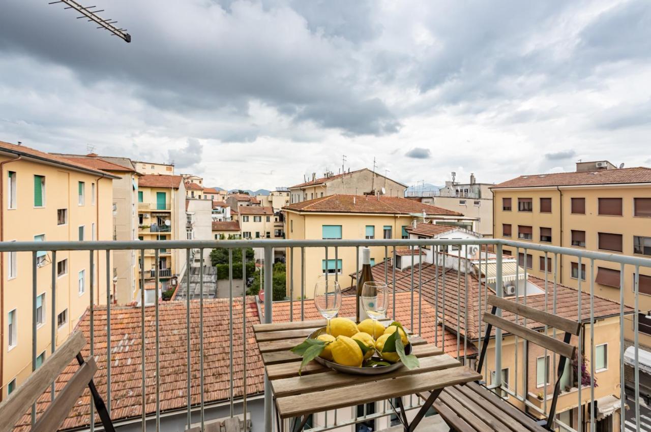 Yellowsunny Apartment With Two Balconies Pisa Eksteriør billede