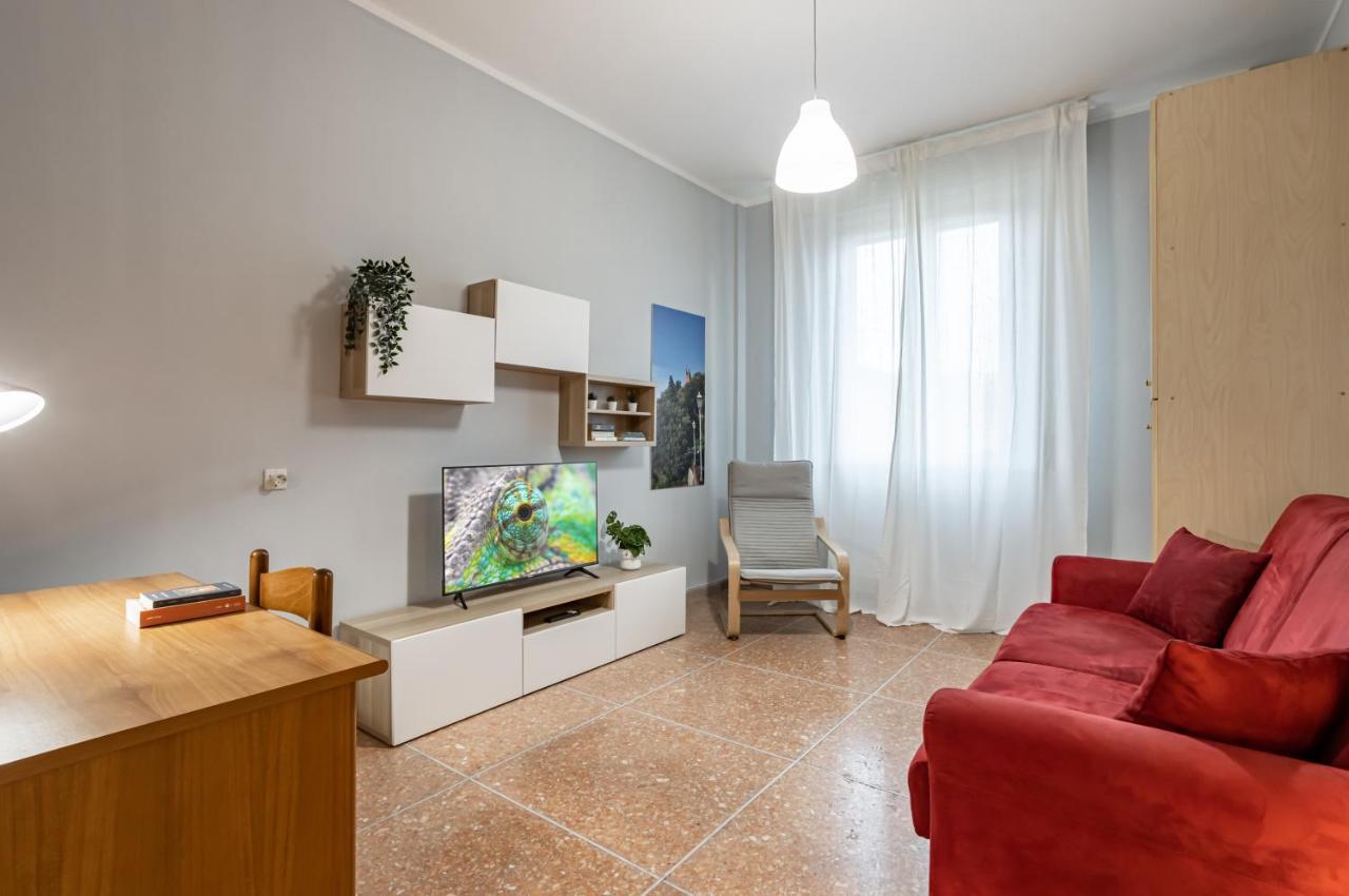 Yellowsunny Apartment With Two Balconies Pisa Eksteriør billede